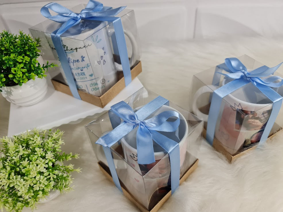 Caneca “Cheguei!” – Lembrança de Nascimento Personalizada🍼