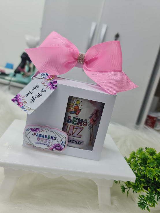 Caneca Personalizada de Aniversário com Nome e Mensagem Especial