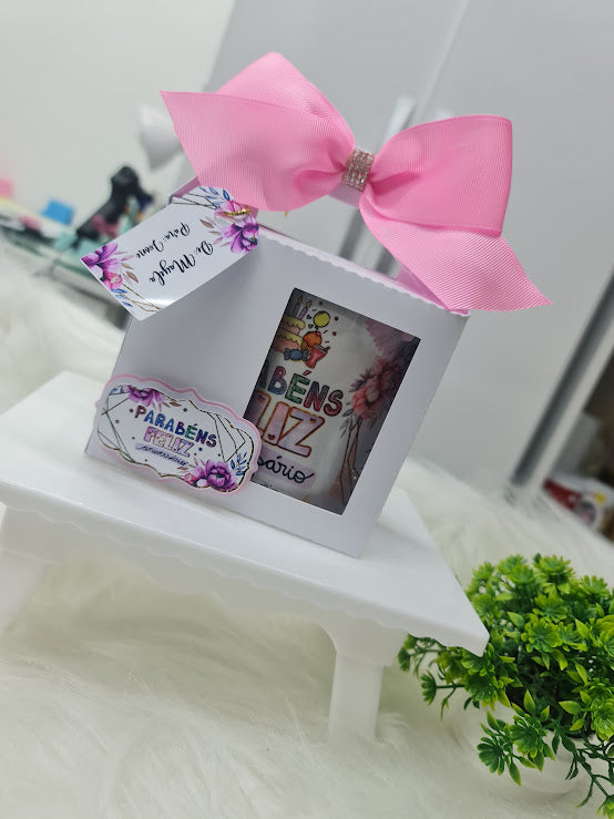 Caneca Personalizada de Aniversário com Nome e Mensagem Especial