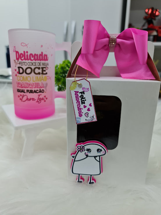 Caneca Chopp Personalizada + Caixa Presenteável – “Delicada Tema Flork”