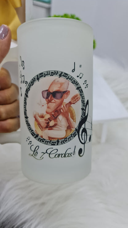 Caneca Chopp Personalizada + Caixa Presenteável – "Não é apenas um violão..."