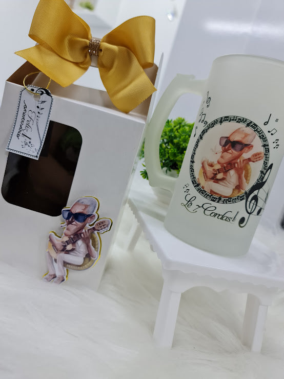 Caneca Chopp Personalizada + Caixa Presenteável – "Não é apenas um violão..."