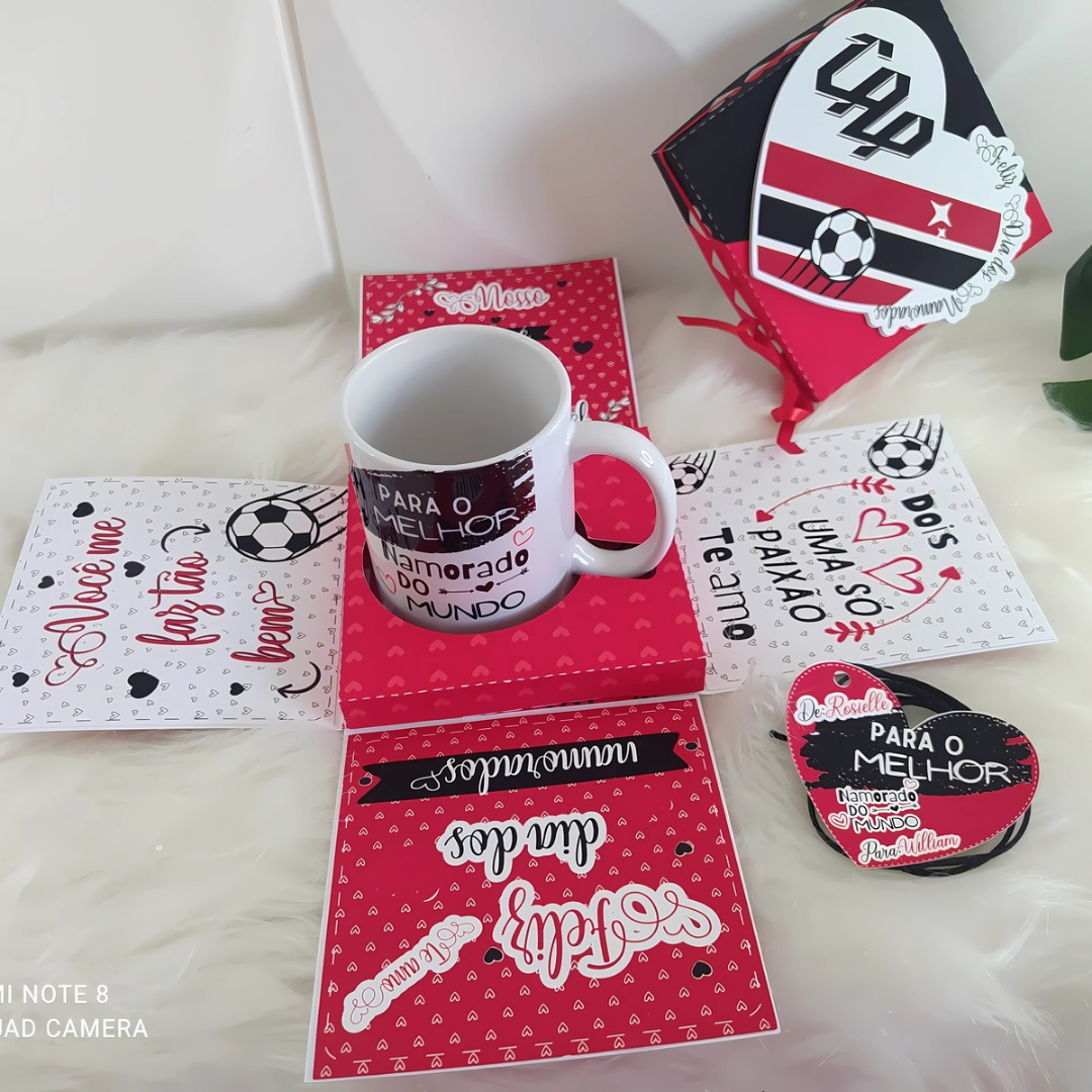 Caneca Personalizada do CAP + mensagens apaixonadas + explosão de amor em cada detalhe! Aniversário com Foto!