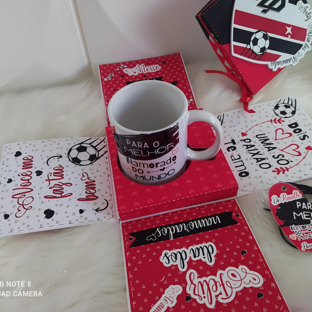 Caneca Personalizada do CAP + mensagens apaixonadas + explosão de amor em cada detalhe! Aniversário com Foto!