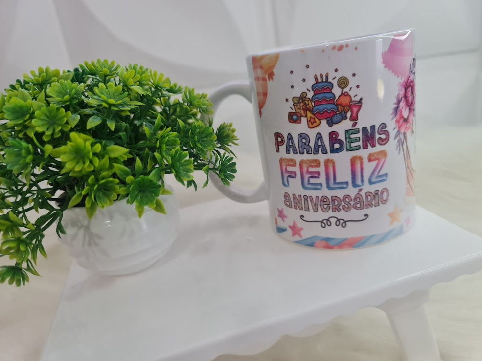 Caneca Personalizada de Aniversário com Nome, Inicial e Mensagem🎉