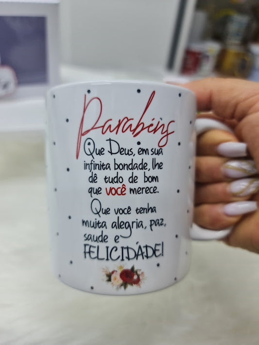 Caneca Personalizada com Nome – Estilo Floral Clássico)
