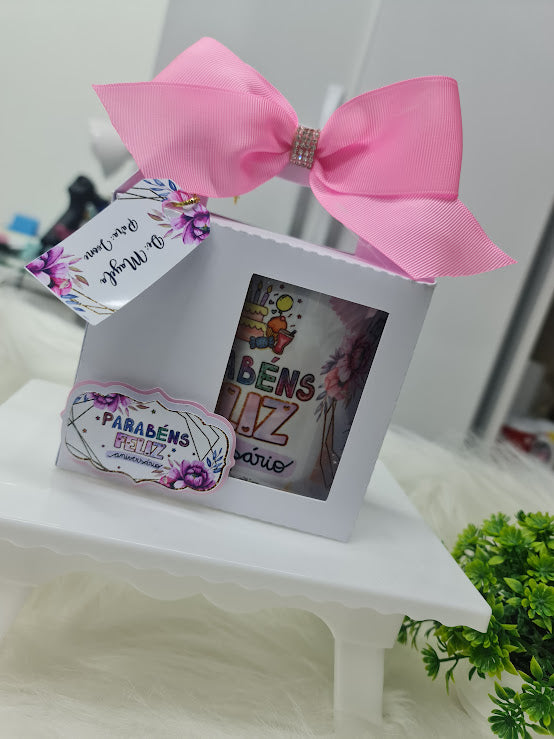 Caneca Personalizada de Aniversário com Nome e Mensagem Especial