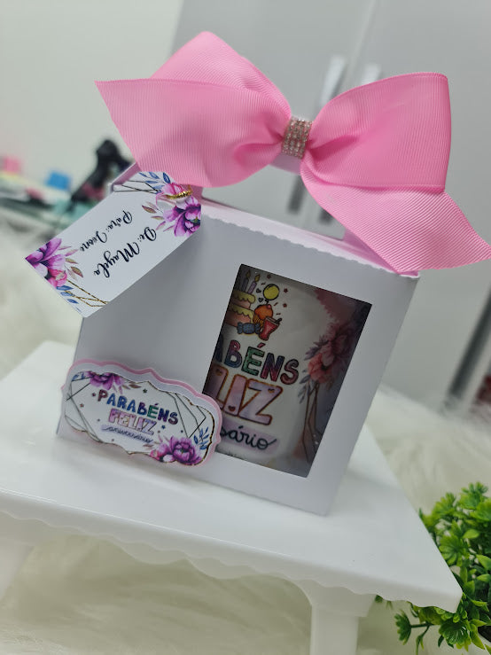 Caneca Personalizada de Aniversário com Nome e Mensagem Especial