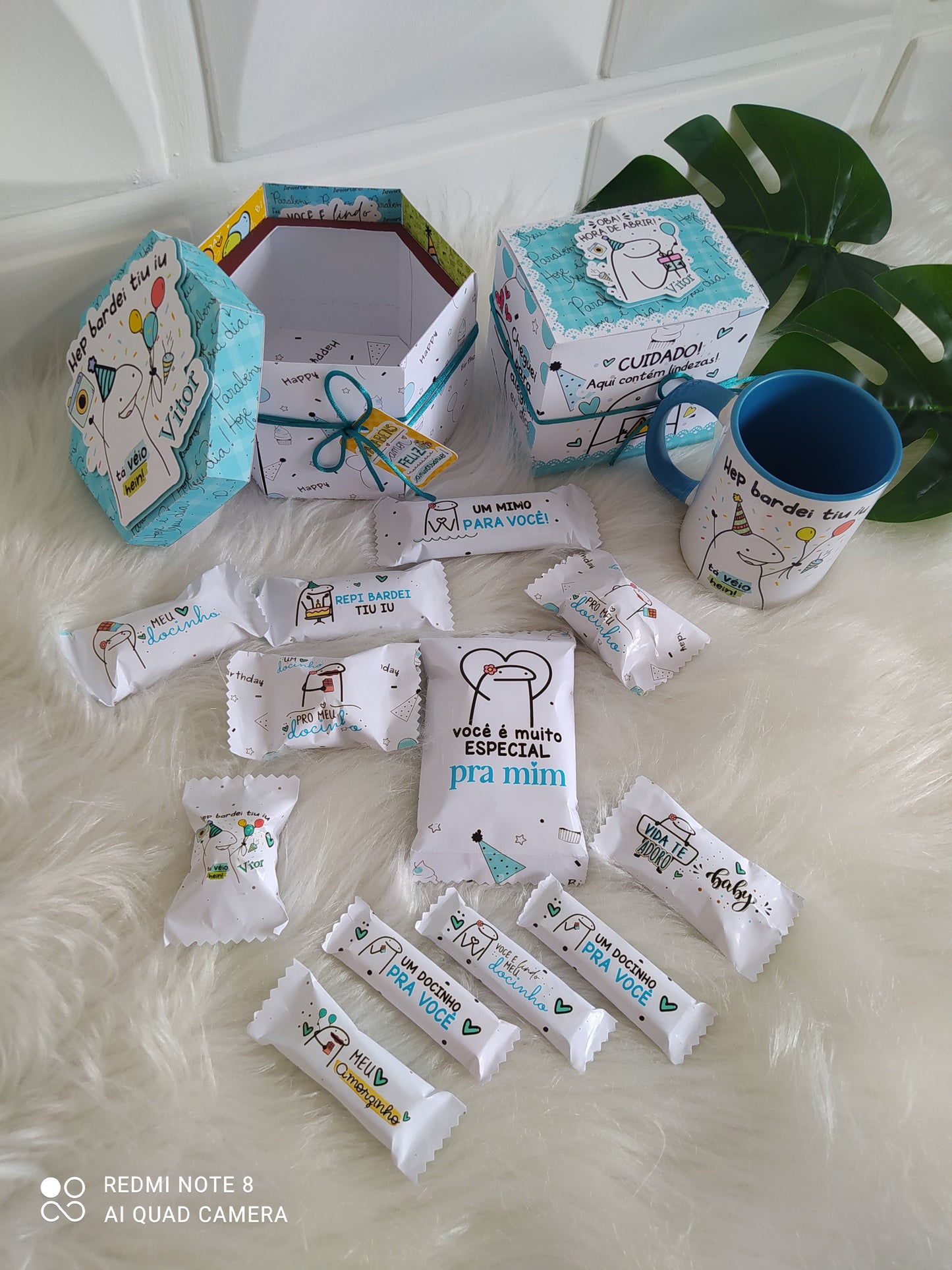 Caneca Personalizada  Flork Kit Caneca+ Caixa Com Chocolates Personalizados |Aniversário, Namoro e Outros!